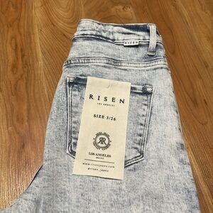 Risen Jeans